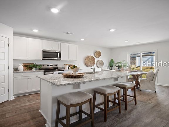 3rd image of 1055 Sanctuary Dr