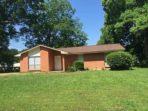 130 Graylynn Dr Photo 1