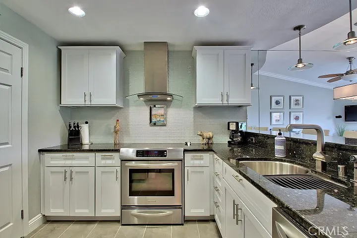 350 Villa Point Dr — Photo 8