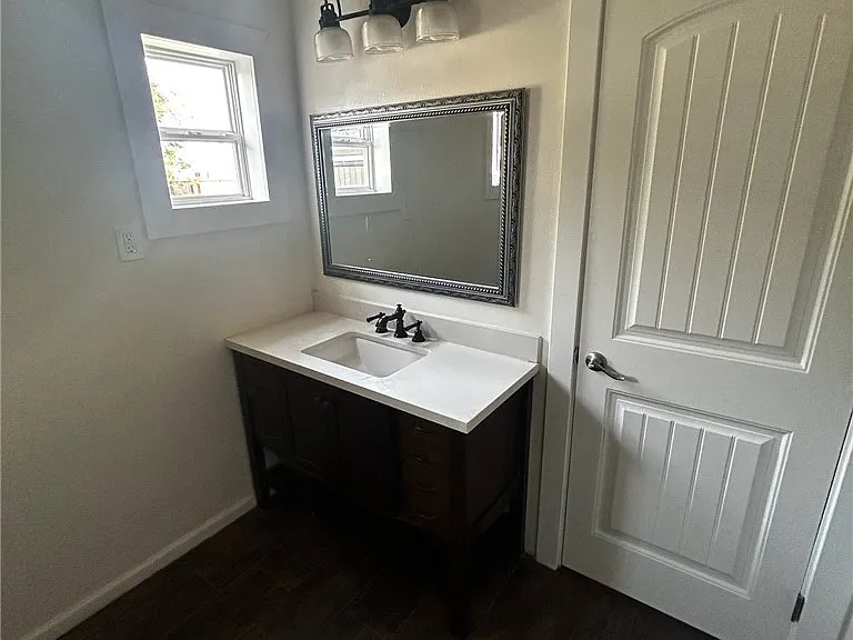 3307 Spruce St — Photo 12