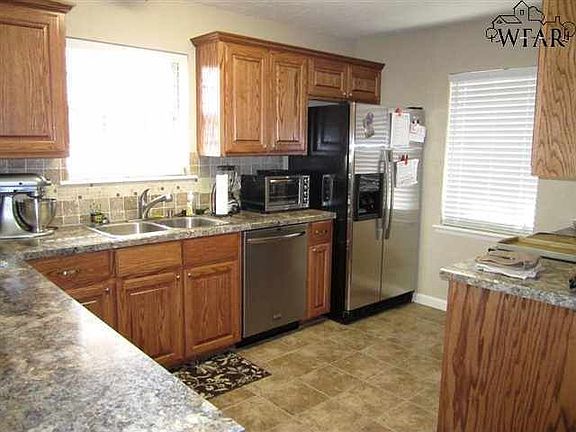5th image of 2408 N Leighton Cir