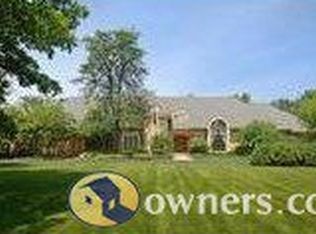 308 Oak Brook Rd, Oak Brook, IL 60523