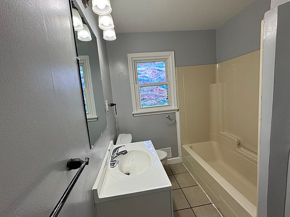 4550 Douglas - 4_06262025