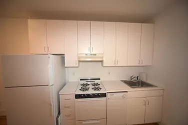 Rented by Metropolitan Realty