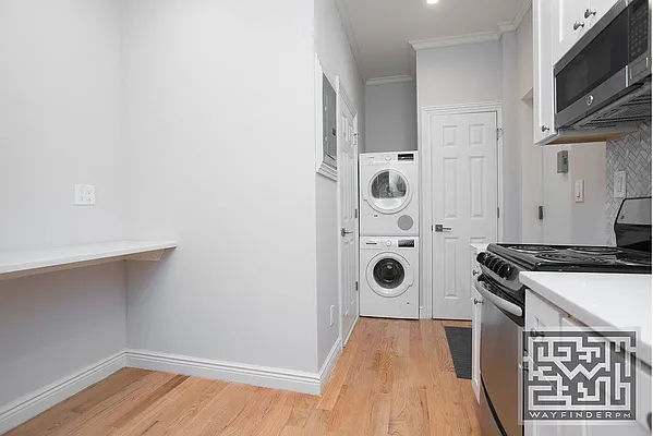 Rented by OGI Management | media 26