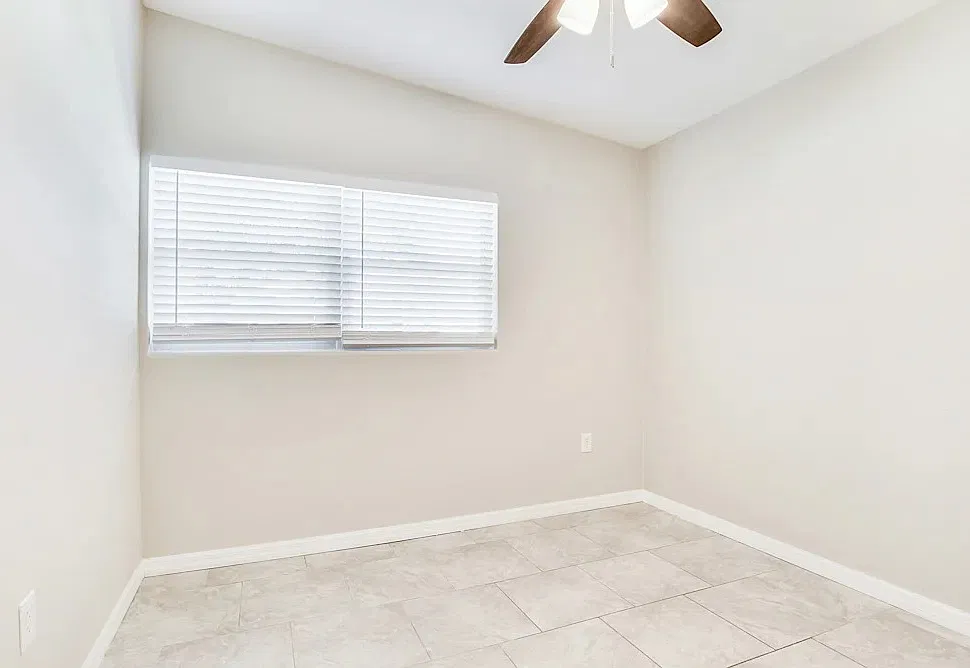 3 bed, 1.5 bath, 1550 sqft, $1,225 — Photo 2
