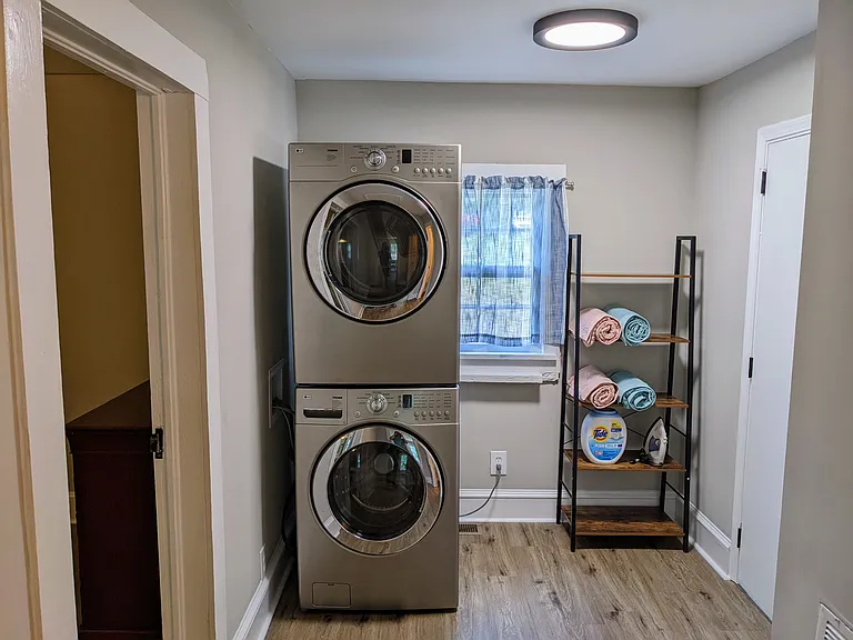 123 W Marion Rd — Photo 9
