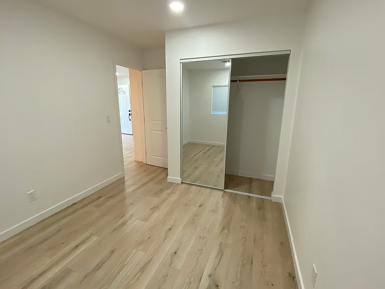 24223 Arch St — Photo 10