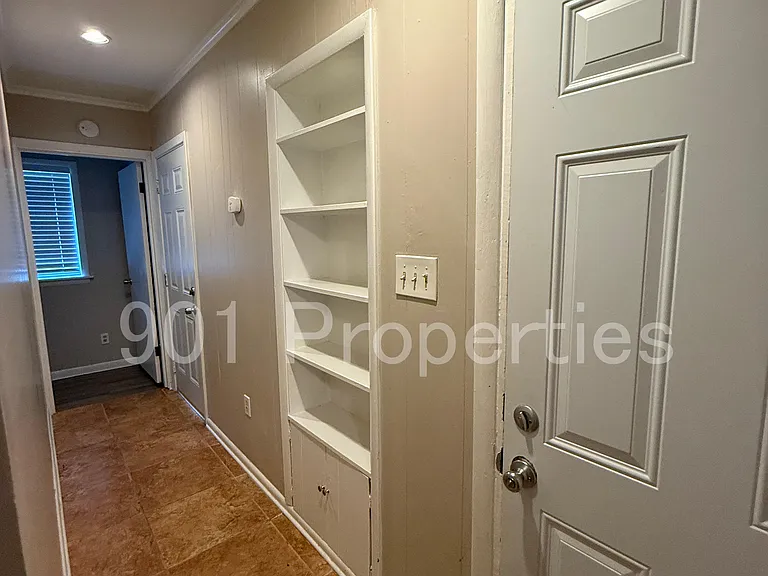4850 Flamingo Rd — Photo 16