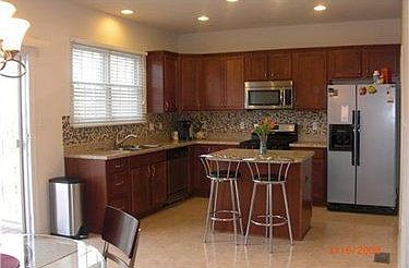 5th image of 383 Marshall Heights Dr
