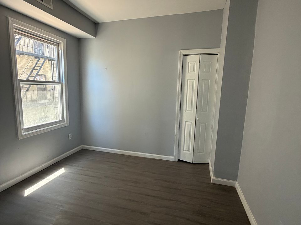 1st image of 12 Martens Pl Floor 2