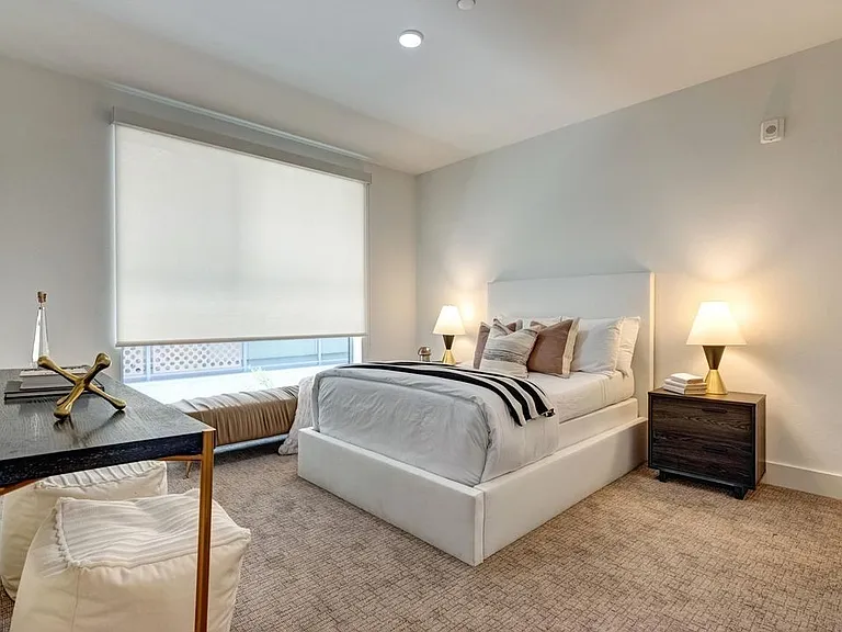 1330 Federal Ave #205 — Photo 17