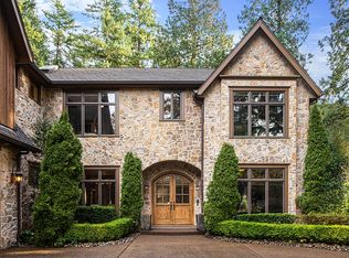 2880 Upper Dr, Lake Oswego, OR