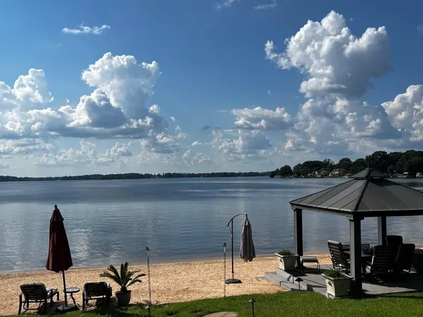 7201 Windaliere Dr, Cornelius, NC 28031