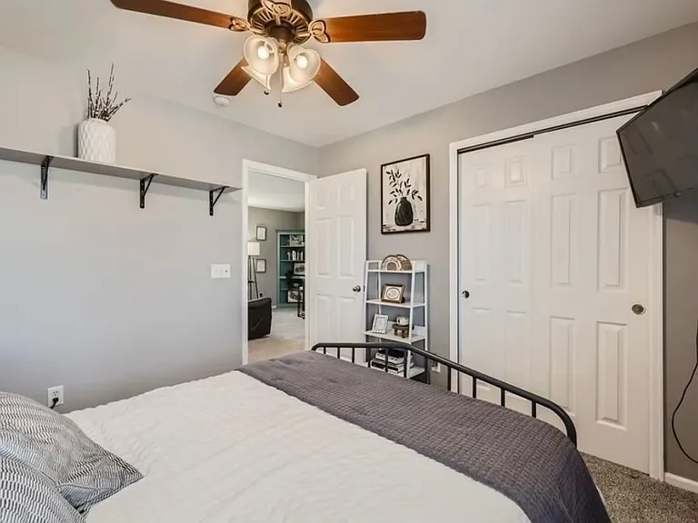 1875 Silver Meadow Cir — Photo 21