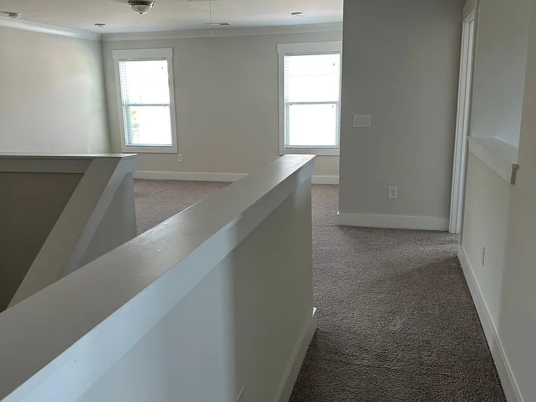 14 Larson Dr — Photo 28