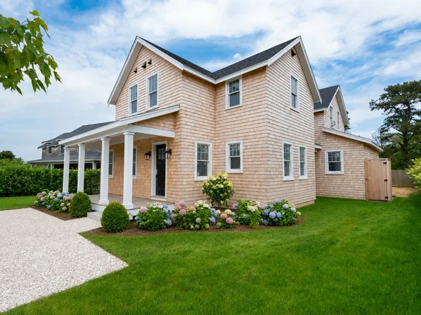 13 Fawn Ln, Nantucket, MA 02554