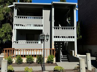 210 17th Ave E APT 6, Seattle, WA 98112