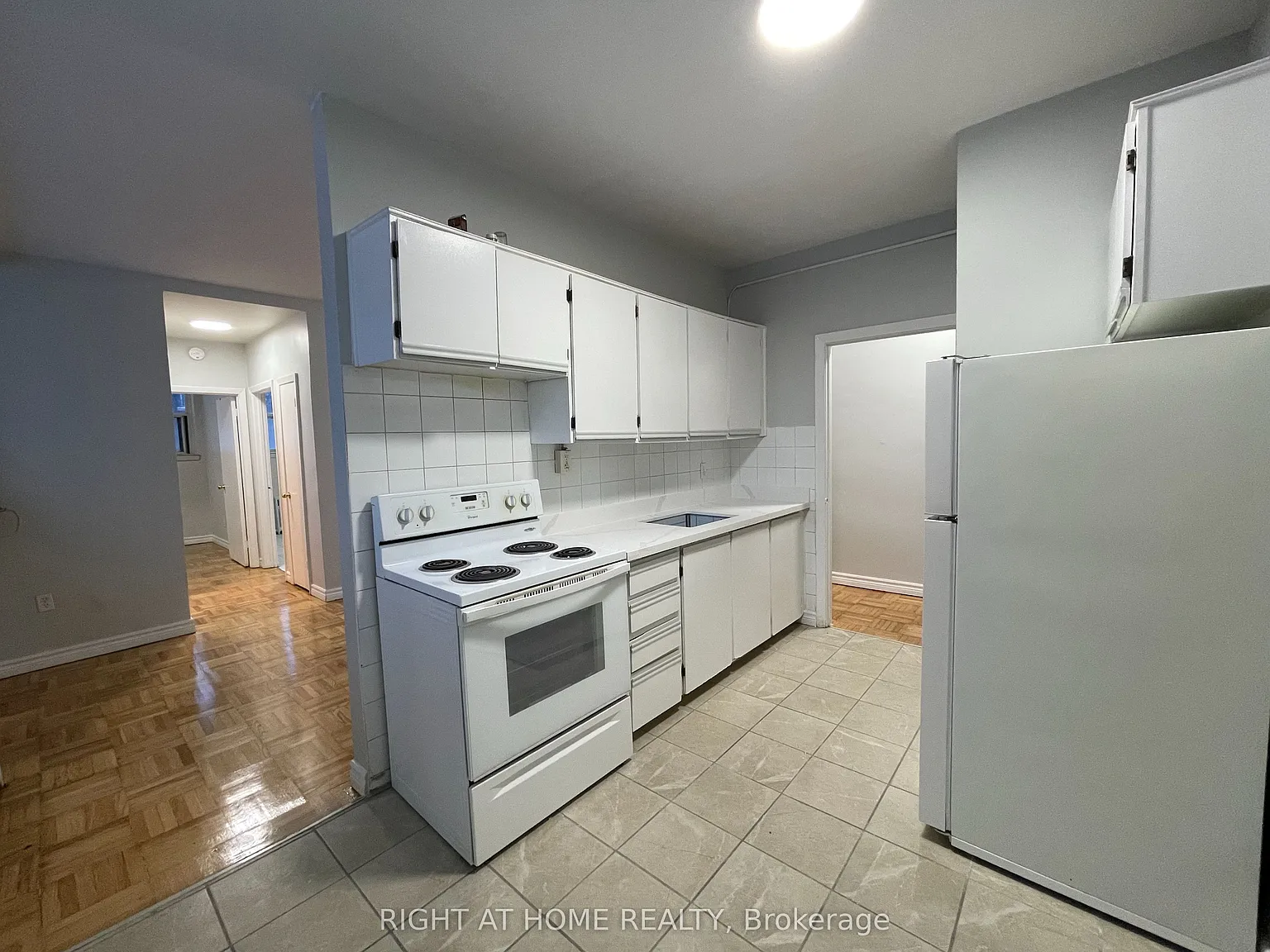 2 bed, $2,000 — Photo 2