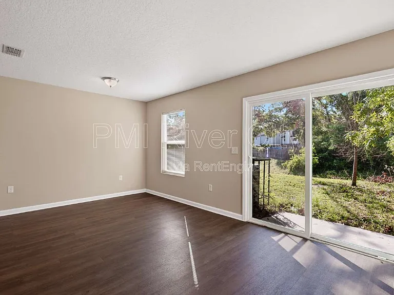 7608 Rain Forest Dr N — Photo 14