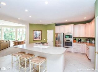 8 Strath Ct, Hilton Head Island, SC 29928