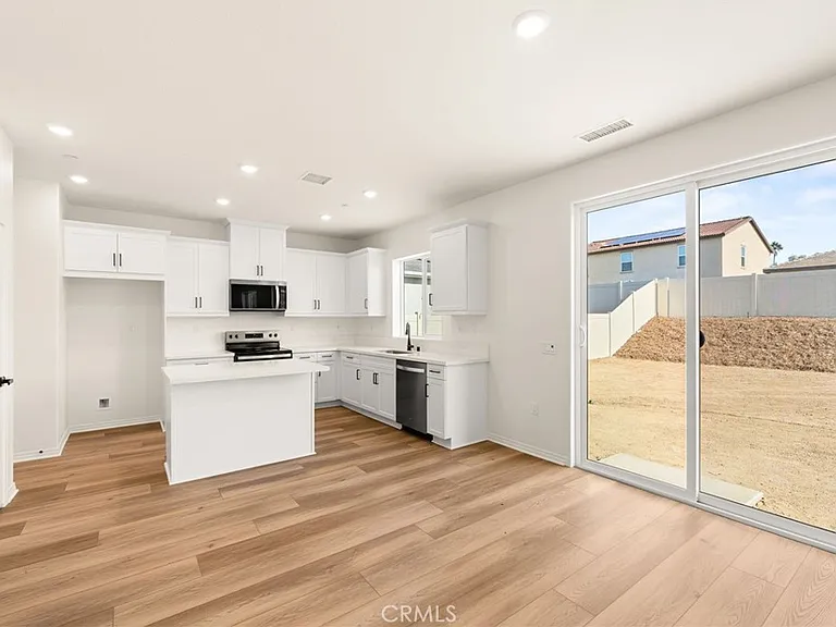 19434 Arenal Way — Photo 5