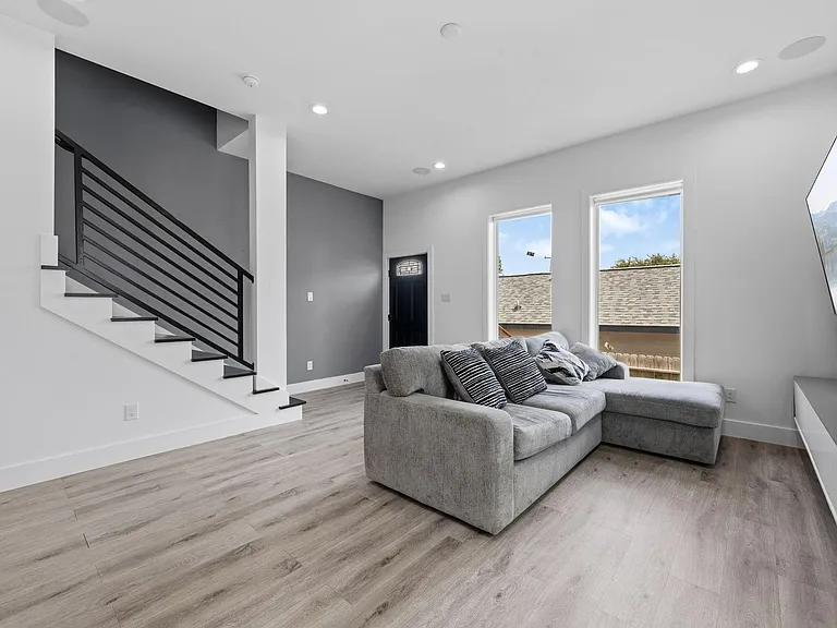 5303 Wylie St #A — Photo 14