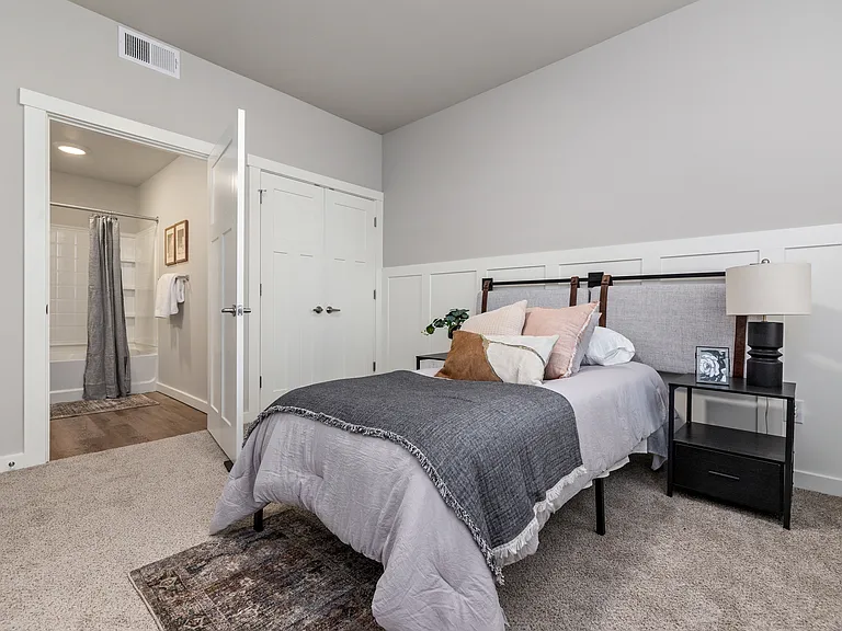 1135 Latitude Cir — Photo 19