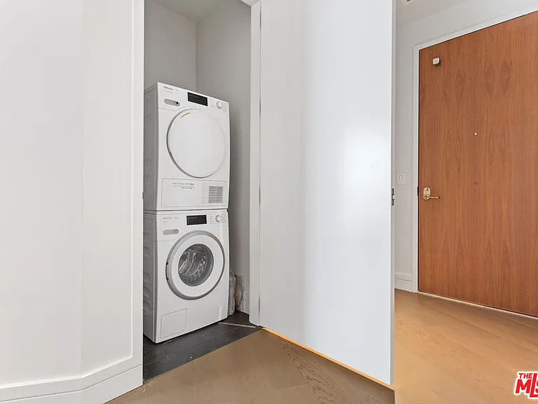 211 Elm Ct #3C — Photo 9