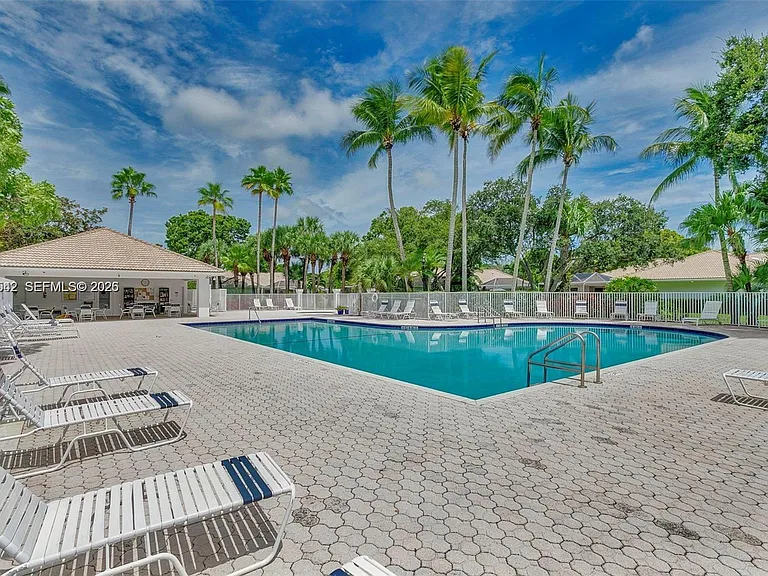 7102 Geminata Oak Ct #7102 — Photo 28