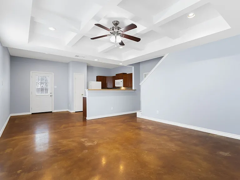 5002 Summit Wood #4 — Photo 4