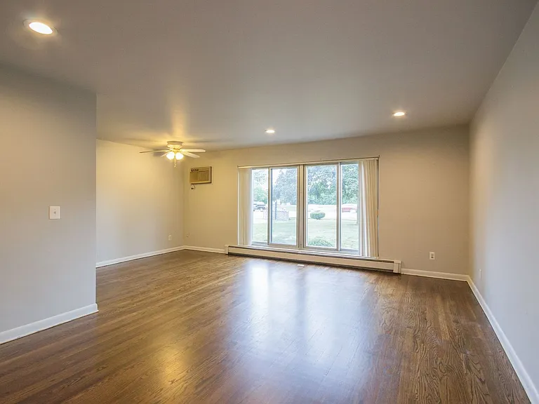 33354 Kingslane Ct — Photo 15