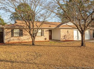 6934 Skyhawk Dr, Fayetteville, NC 28314