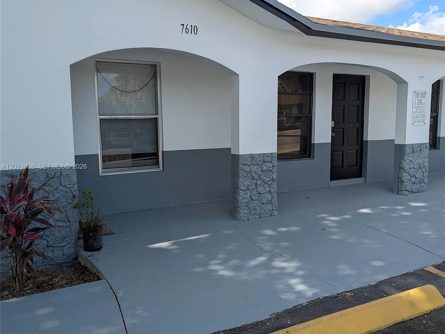 Lauderdale North Park Sec — Photo 2