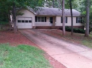 1592 Daniel Ln, Lawrenceville, GA