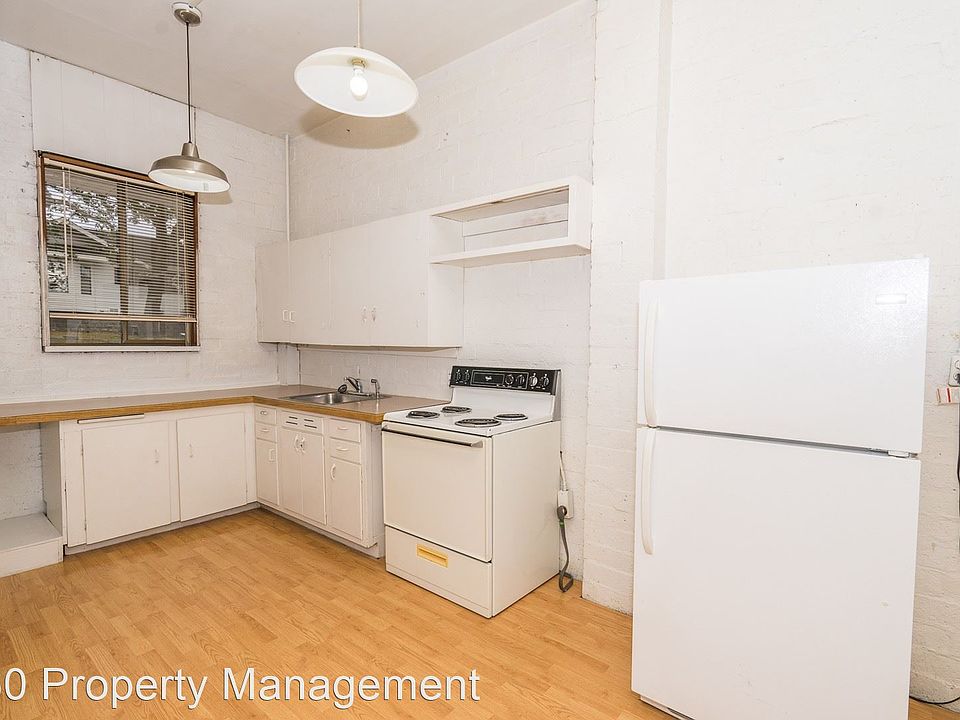 1st image of 1121 SE 9th Ave APT 11