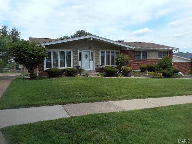 1st image of 10617 Brookmere Dr