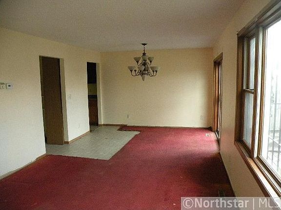 3rd image of 2221 11th Ave S