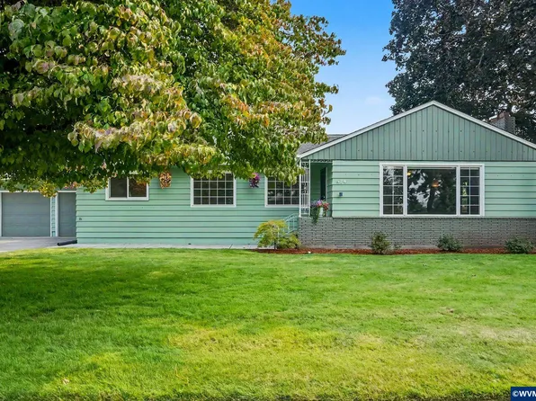 874 W Ida St, Stayton, OR 97383