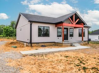 1155 New Grove Rd, Smiths Grove, KY 42171