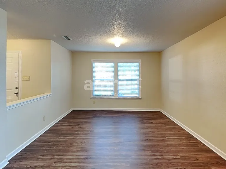 5631 Hammermill Dr — Photo 8