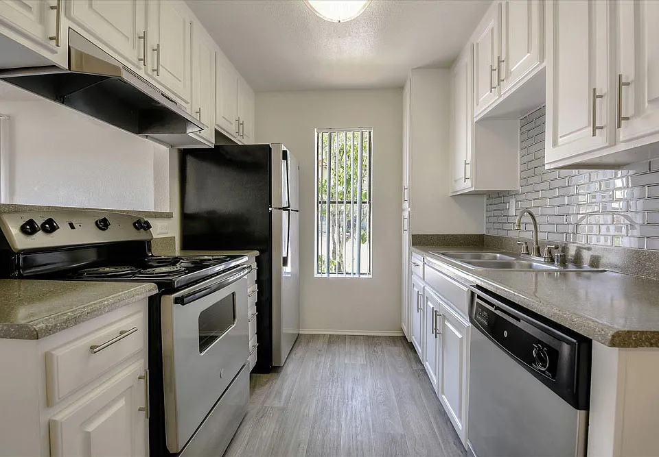 Summit Apartments