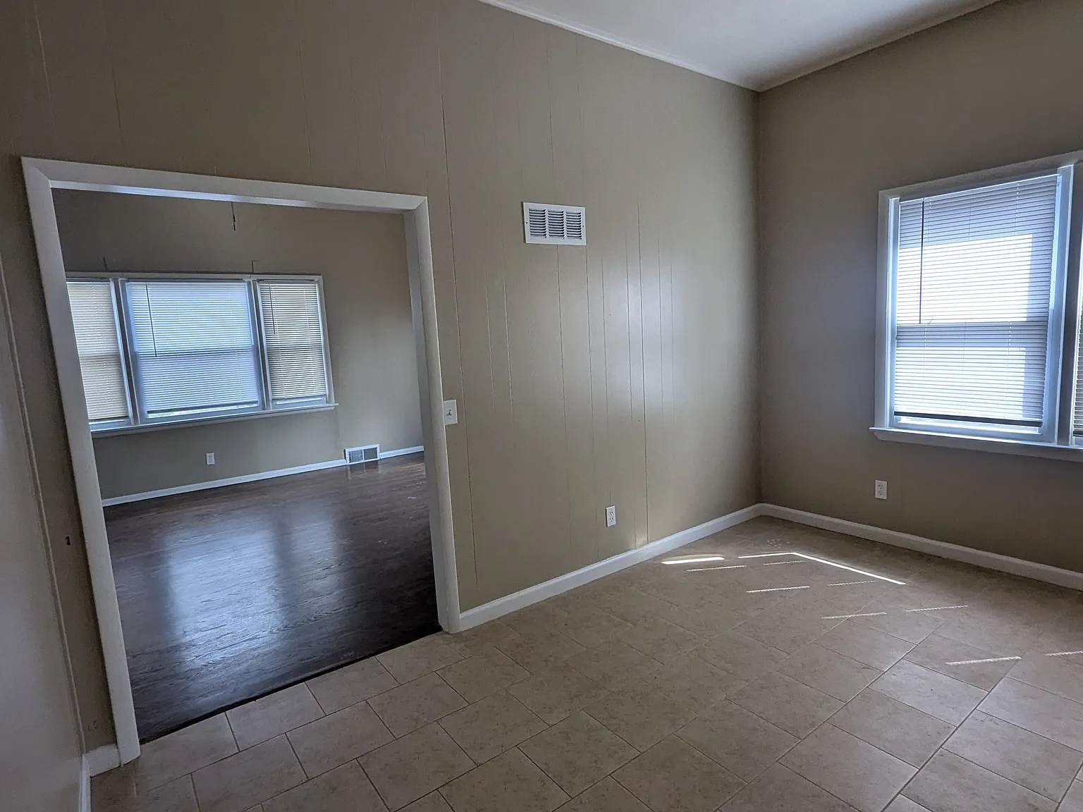 Single Family Homes and Duplexes — Photo 2