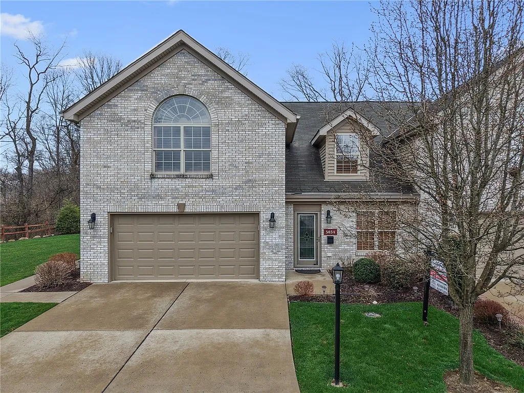5034 Dana Dr photo 1