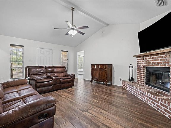 3rd image of 18650 Water St
