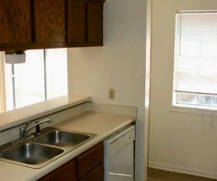 1807 Woodsman Dr #A — Photo 5