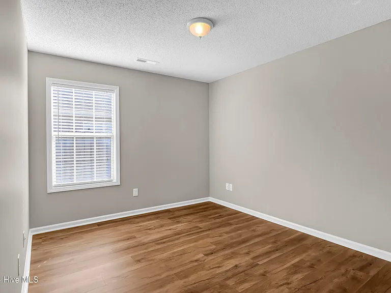 613 Whittle Ct — Photo 22