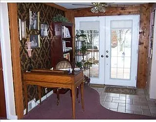 2355 Admiral St photo 1