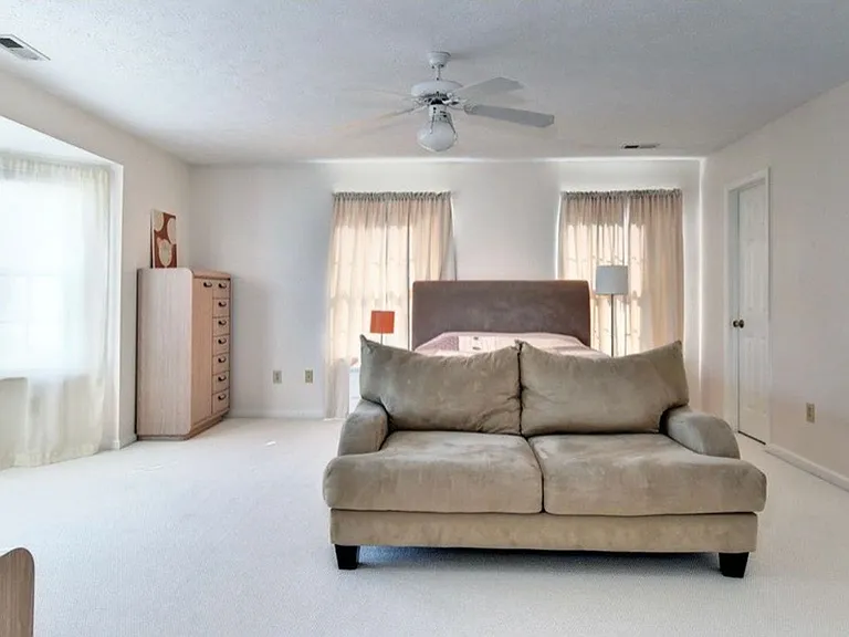 110 Bugle Ct — Photo 31