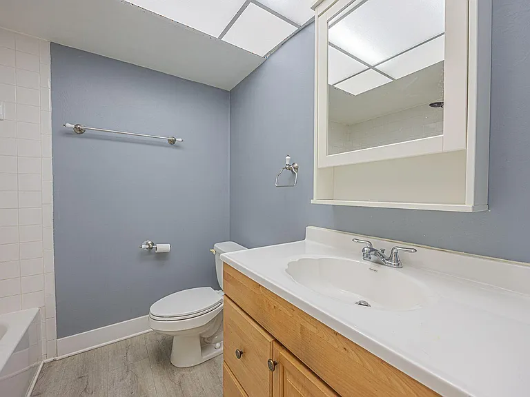 9440 SW 8th St #417 — Photo 17